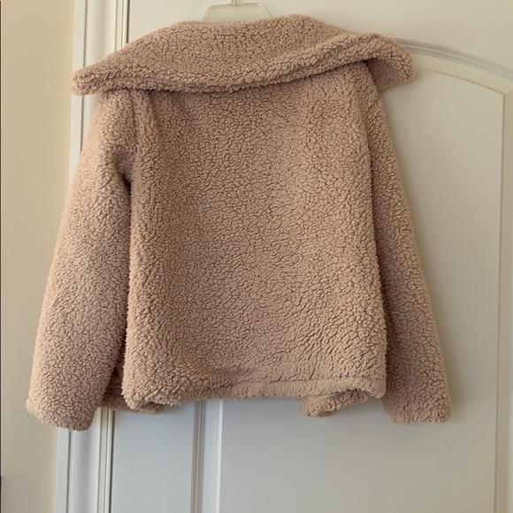 Shein Jacket with collar. - Picture 2 of 7